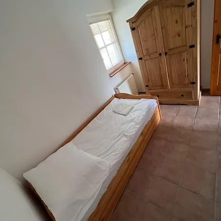 Simple Apartment *